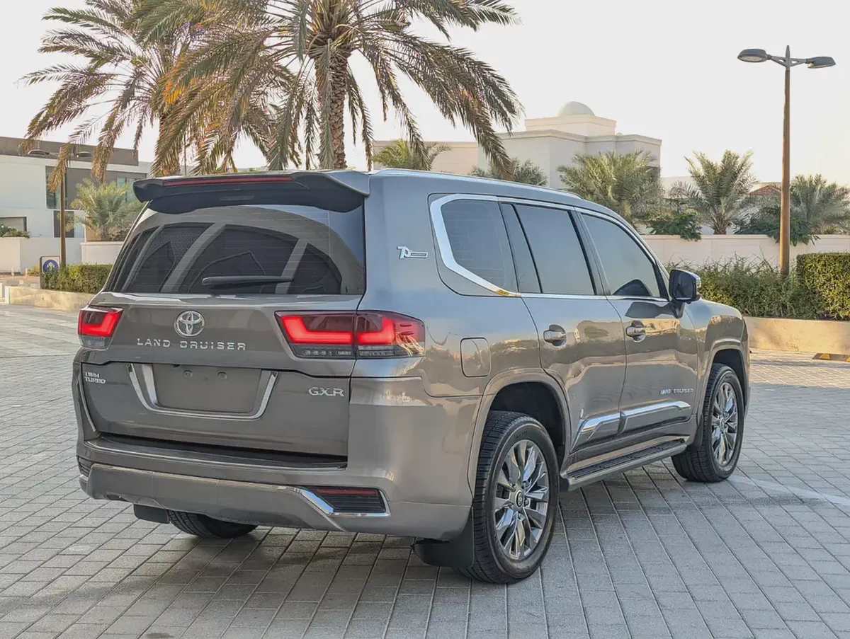 TOYOTA LAND CRUISER 2013 FACELIFTED 2025 WITH INTERIOR AND EXTERIOR GCC V6 4.0L-15-15