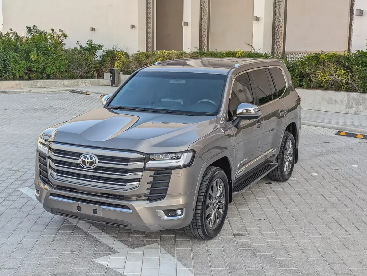 TOYOTA LAND CRUISER 2013 FACELIFTED 2025 WITH INTERIOR AND EXTERIOR GCC V6 4.0L-1-1