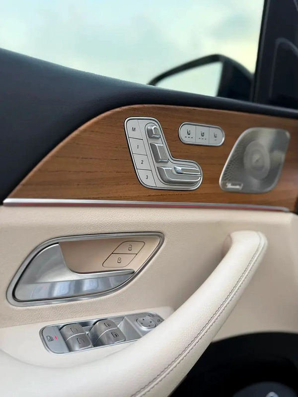 Mercedes-Benz GLS 450 4MATIC