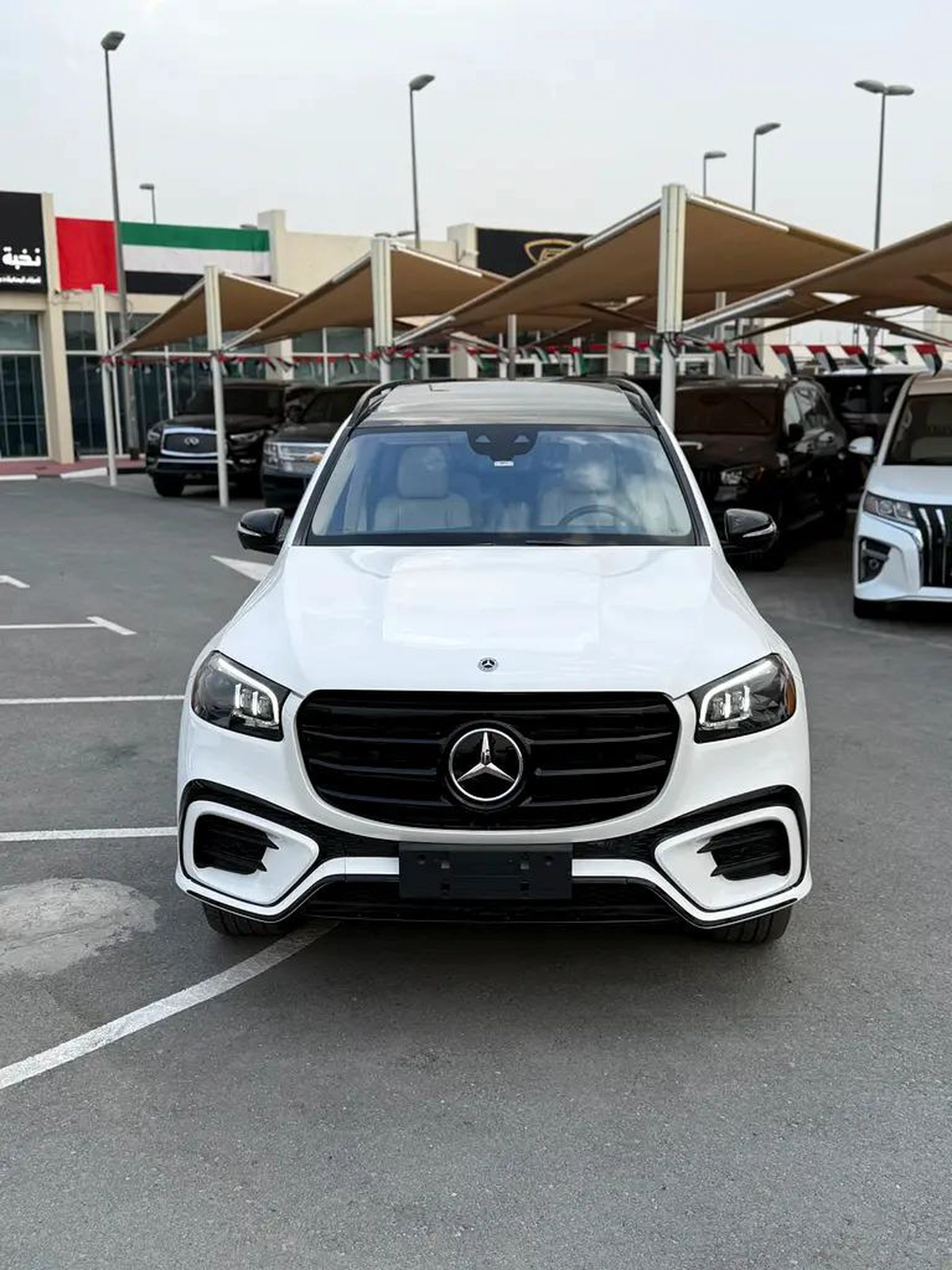 Mercedes-Benz GLS 450 4MATIC-5-5