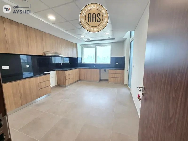 Burj khailfa view maidroom 2bhk 3baths in 135k balcony wardrobes 1parking free