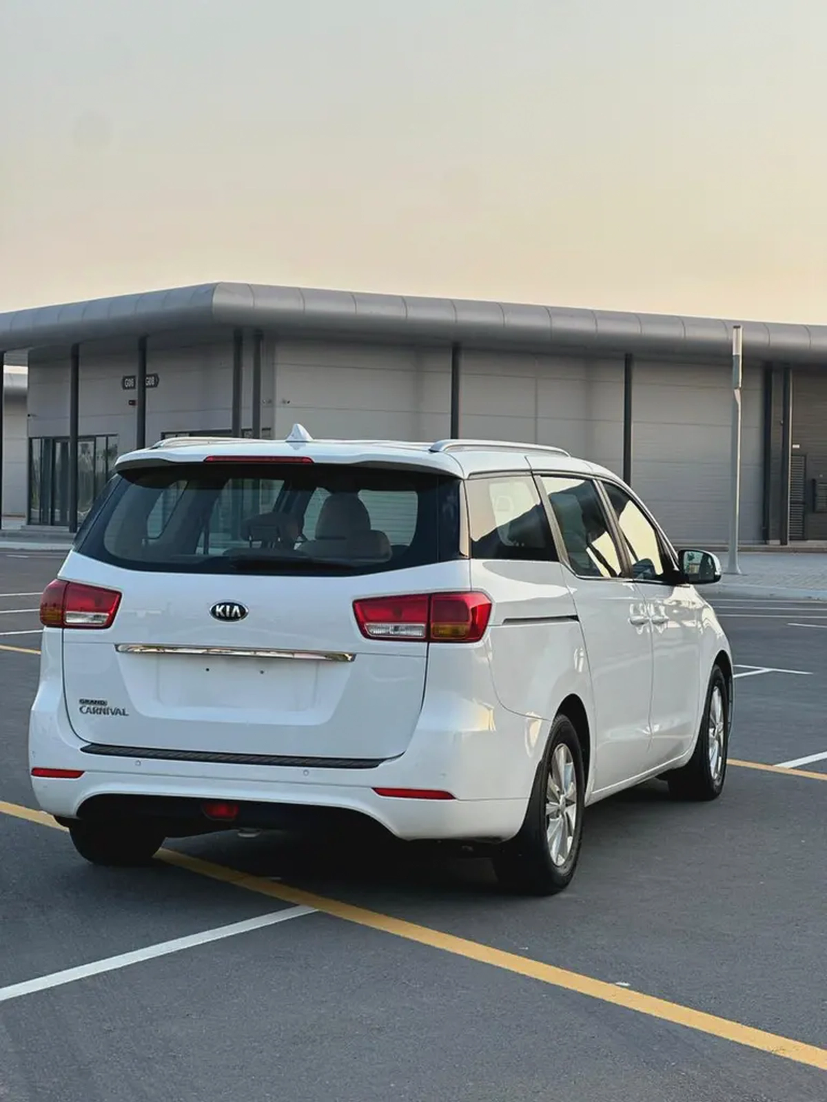 Kia Carnival 2018 GCC Specs-3-3
