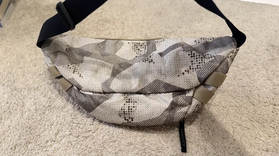 Oakley Enduro Belt Bag-3