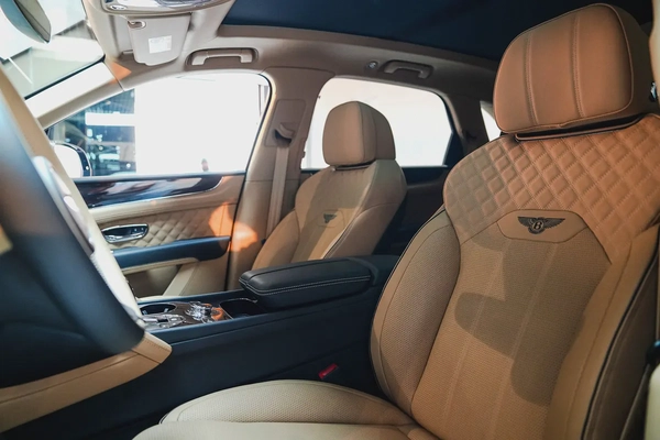 BENTLEY BENTAYGA - ORIGINAL MANSORY | 2022 | BRAND NEW | WARRANTY N SERVICE AVAILABLE