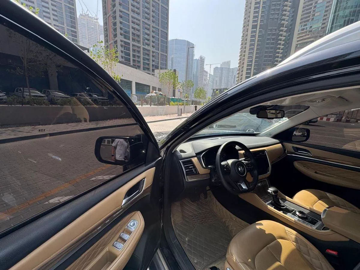 MG RX8 LUXURY | GCC Specs | under warranty-7-0