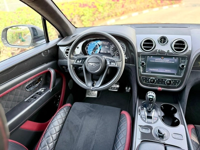 BENTLEY BENTAYGA W12 SPEED | YEAR: 2020 | FULL-SERVICE HISTORY WITH AGENCY AND UNDER WARRANTY-12