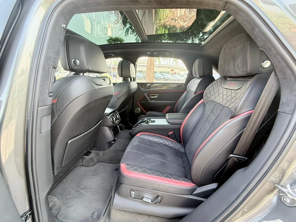 BENTLEY BENTAYGA W12 SPEED | YEAR: 2020 | FULL-SERVICE HISTORY WITH AGENCY AND UNDER WARRANTY