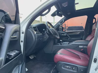 لكذس Lexus LX 570 Signature 2018 | GCC Specs | Pristine Condition-9