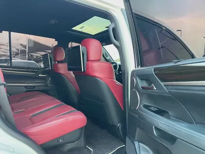لكذس Lexus LX 570 Signature 2018 | GCC Specs | Pristine Condition-13