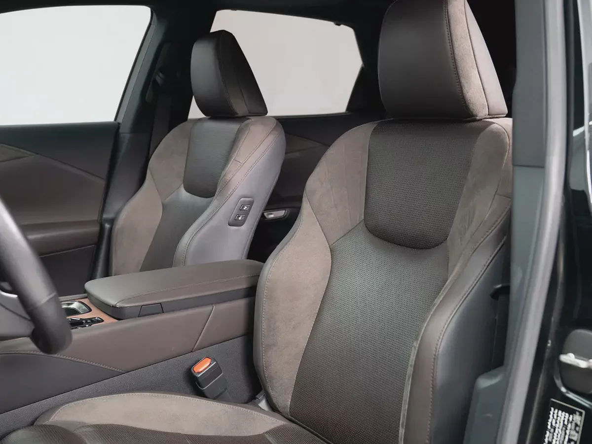 Lexus RX 350 F Sport 2023 | GCC Specs | Pristine Condition-9-9