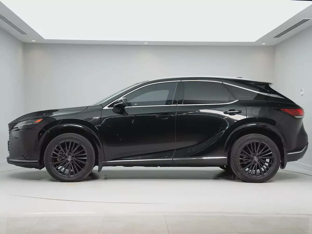 Lexus RX 350 F Sport 2023 | GCC Specs | Pristine Condition-1-1