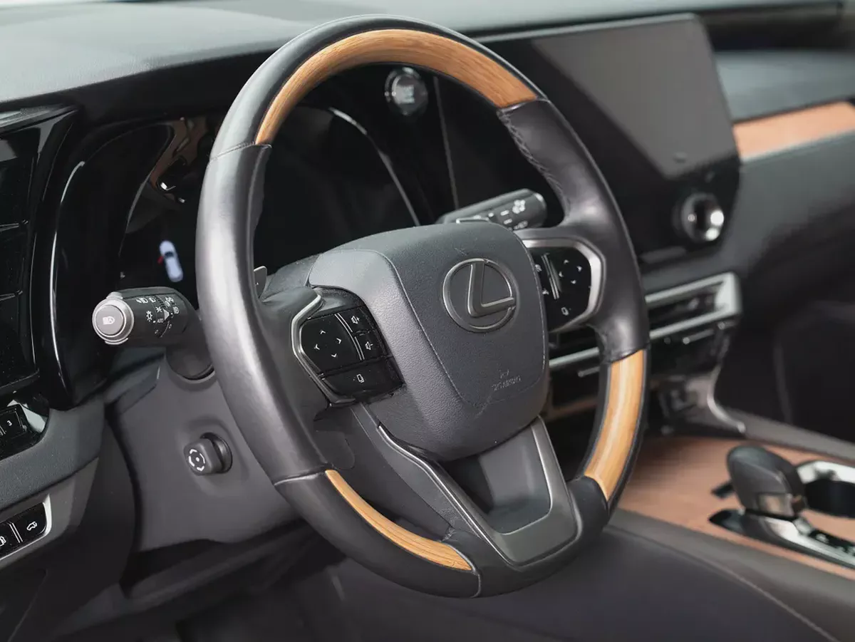 Lexus RX 350 F Sport 2023 | GCC Specs | Pristine Condition-8-8