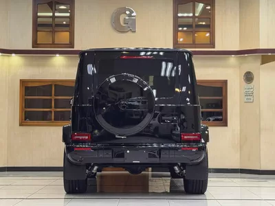 G 63 AMG / 3,600 Km / FULL OPTION / CARBON PACKAGE / 5 YEARS WARRANTY-3