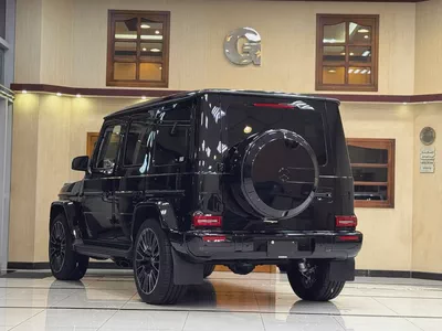 G 63 AMG / 3,600 Km / FULL OPTION / CARBON PACKAGE / 5 YEARS WARRANTY-5