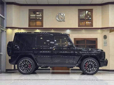 G 63 AMG / 3,600 Km / FULL OPTION / CARBON PACKAGE / 5 YEARS WARRANTY-6