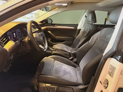Volkswagen Arteon 2.0TSI Sport 2018 Model GCC Specs With Partial Service History-8