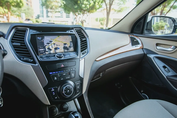 Hyundai Santa Fe GL 2016 GCC in Excellent Condition