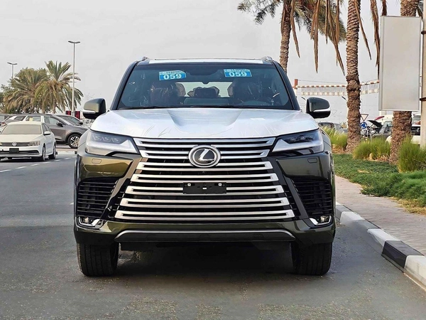 Lexus LX600 URBAN | 3.5L V6 | HEADUP DISPLAY | PWR SEATS | DVD+KICK SENSORS | 360 CAM (CODE # LX6U