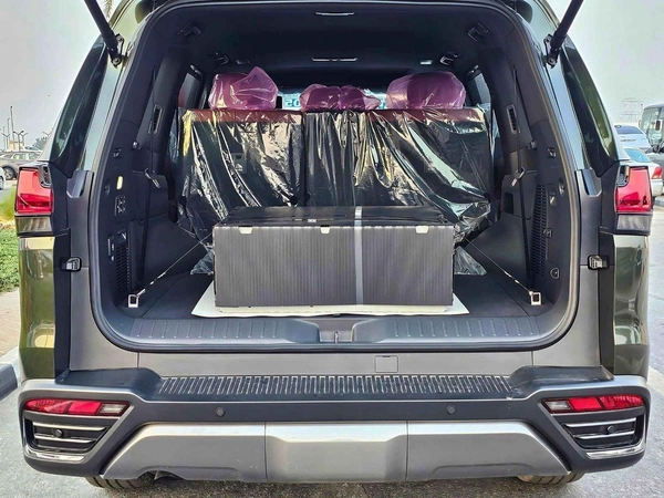 Lexus LX600 URBAN | 3.5L V6 | HEADUP DISPLAY | PWR SEATS | DVD+KICK SENSORS | 360 CAM (CODE # LX6U
