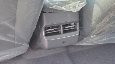 Nissan N6 180 Max (White Black)-14