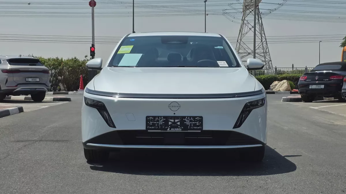 Nissan N6 180 Max (White Black)-2-2