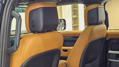 LAND ROVER - DEFENDER - 110 HSE - V 6 P400 - GCC SPECS - 2023 MODEL - 148000KM-8