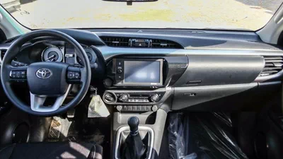 Toyota Hilux SGLX HILUX SR5 2.4L MT DIESEL 2024-6