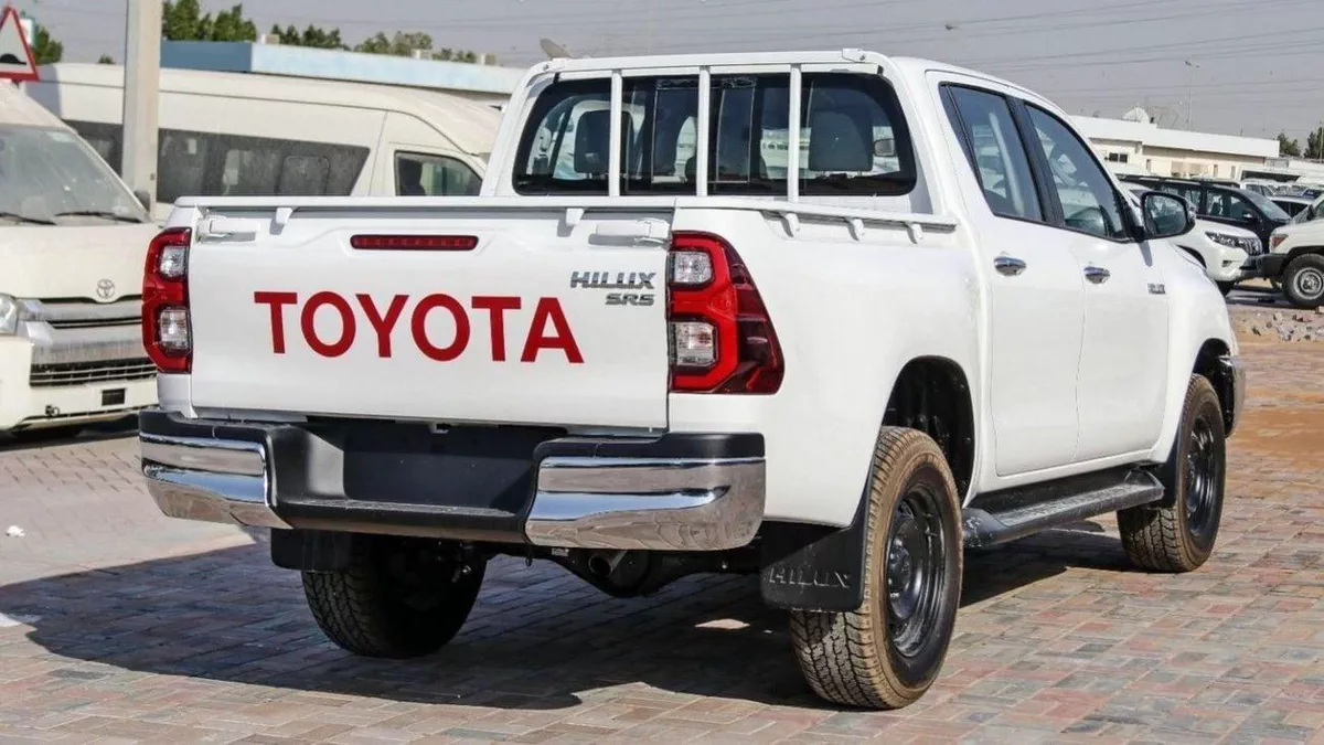 Toyota Hilux SGLX HILUX SR5 2.4L MT DIESEL 2024-3-0