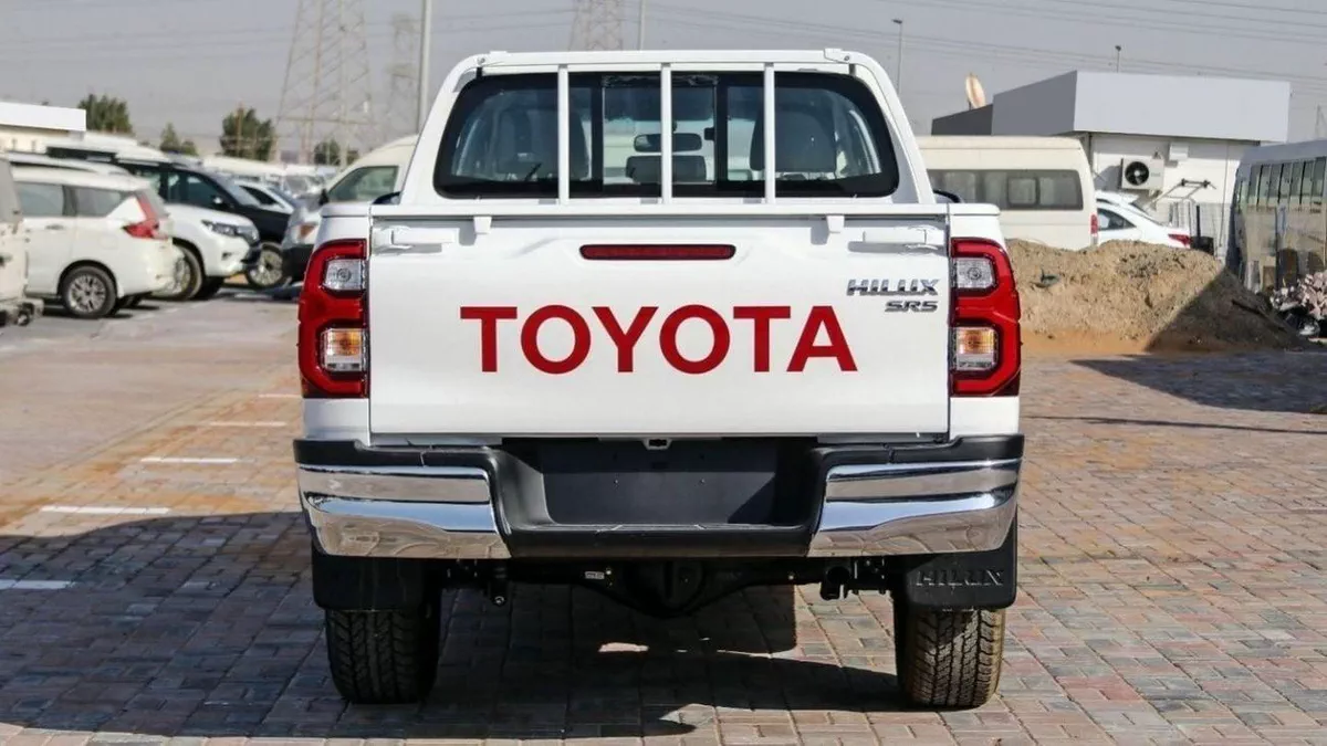 Toyota Hilux SGLX HILUX SR5 2.4L MT DIESEL 2024-4-0