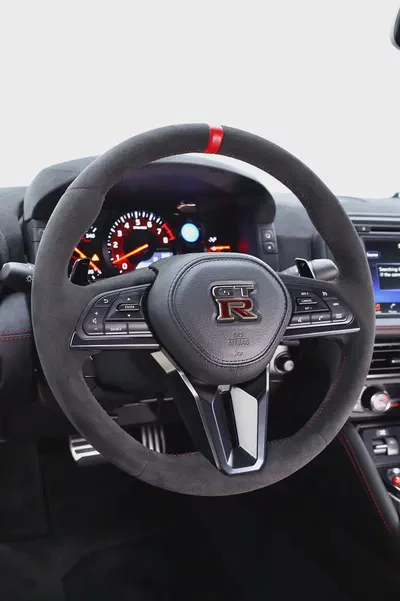 NISSAN GTR NISMO FULL CARBON + SPECIAL RECARO SEATS + FULLY LOADED-7