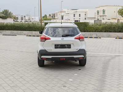 Nissan Kicks SV 2019, GCC Specs - Agency Maintained Full Option With Full Service History-17