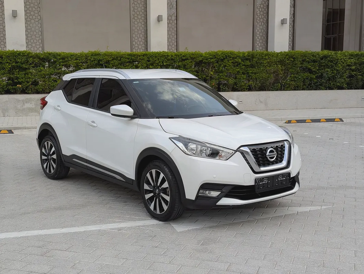 Nissan Kicks SV 2019, GCC Specs - Agency Maintained Full Option With Full Service History-2-2