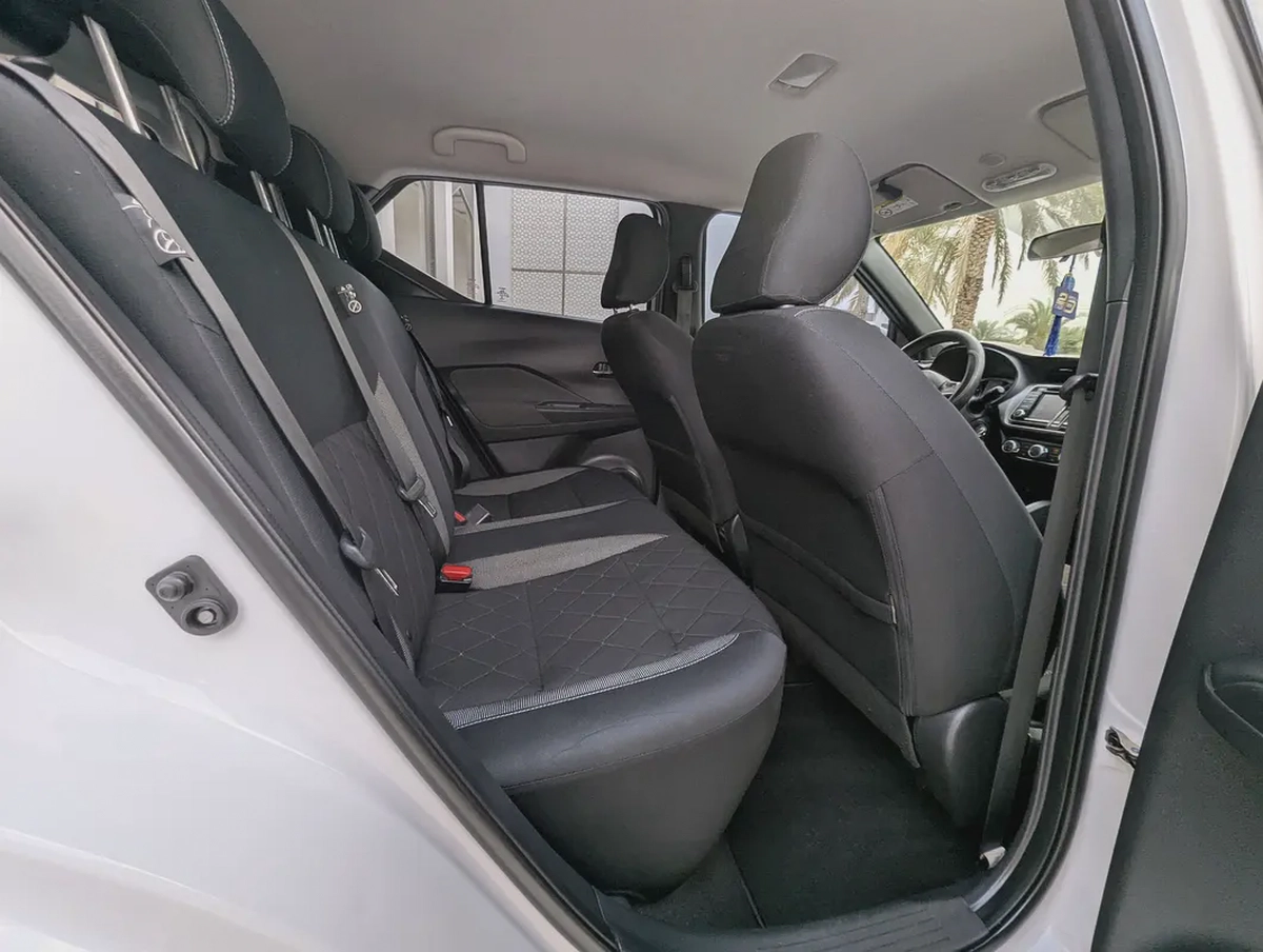 Nissan Kicks SV 2019, GCC Specs - Agency Maintained Full Option With Full Service History-8-8