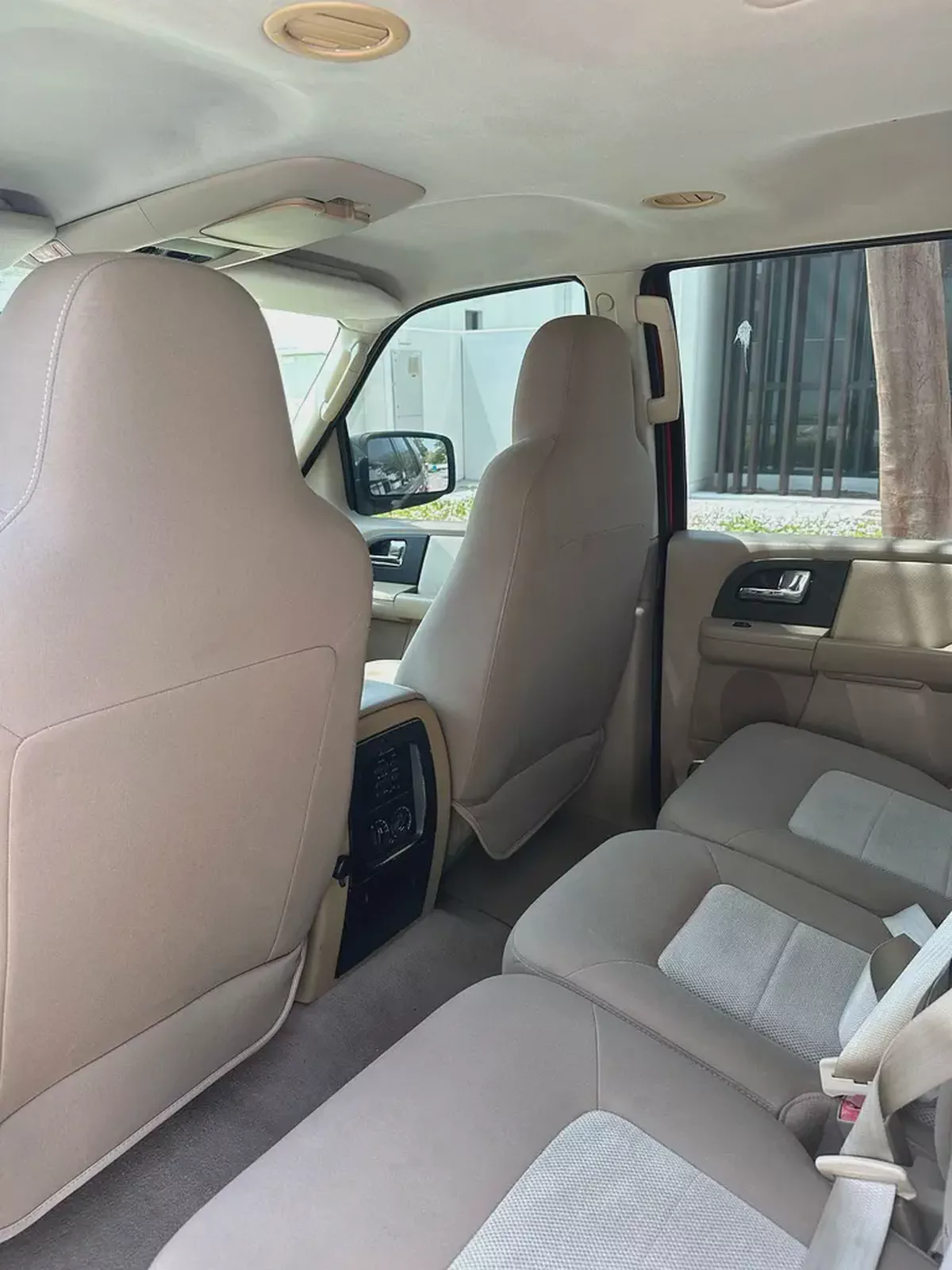 FORD EXPEDITION XLT 2004 GCC-7-7
