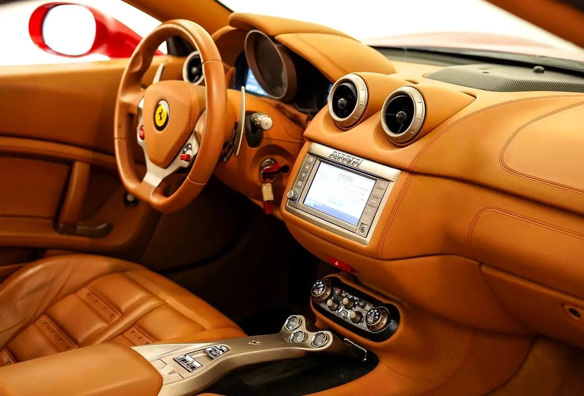 AED 5,559 PM | FERRARI CALIFORNIA 2011 | LOW KMS | PRISTINE CONDITION | GCC SPECS | 1 YEAR WARRANTY-1-1
