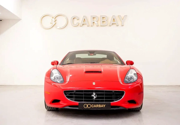 AED 5,559 PM | FERRARI CALIFORNIA 2011 | LOW KMS | PRISTINE CONDITION | GCC SPECS | 1 YEAR WARRANTY