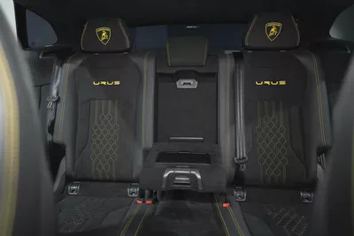 2023 URUS PERFORMANTE RIGHT HAND  | VERY LOW MILEAGE | 60TH ANNIVERSARY EDITION | AKRAPOVIC EXHAUST-12