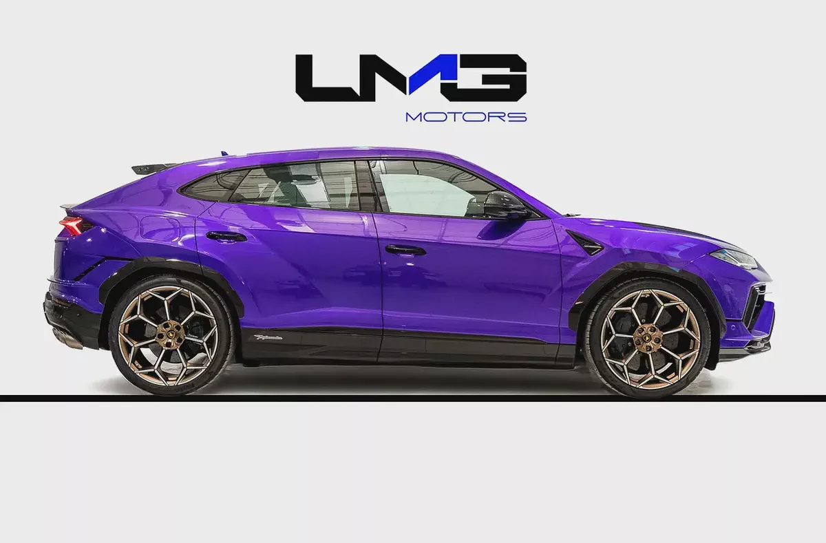 2023 URUS PERFORMANTE RIGHT HAND | VERY LOW MILEAGE | 60TH ANNIVERSARY EDITION | AKRAPOVIC EXHAUST-2-2