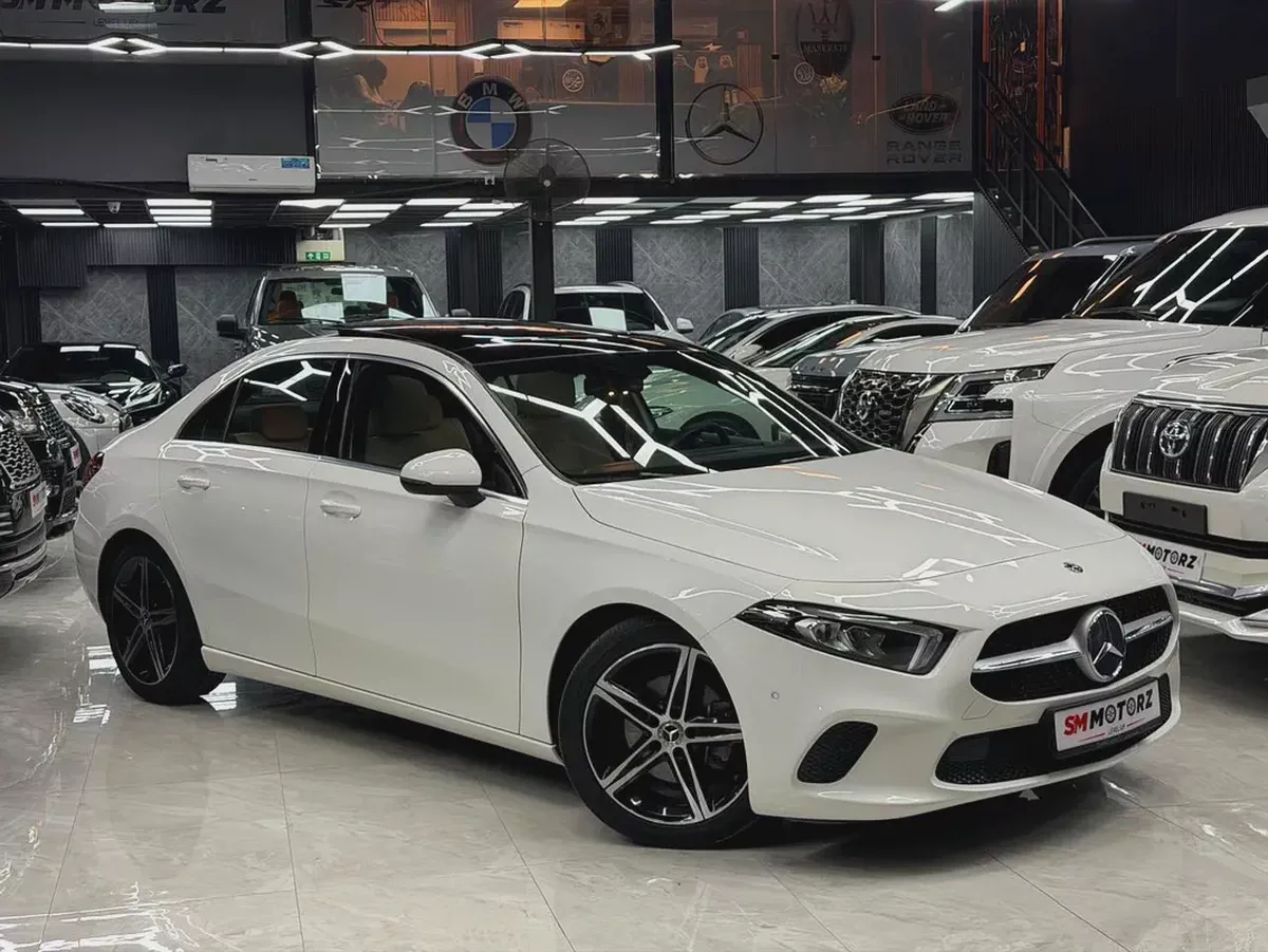 1 Owner | Original Paint | Full Service History | GCC Specs