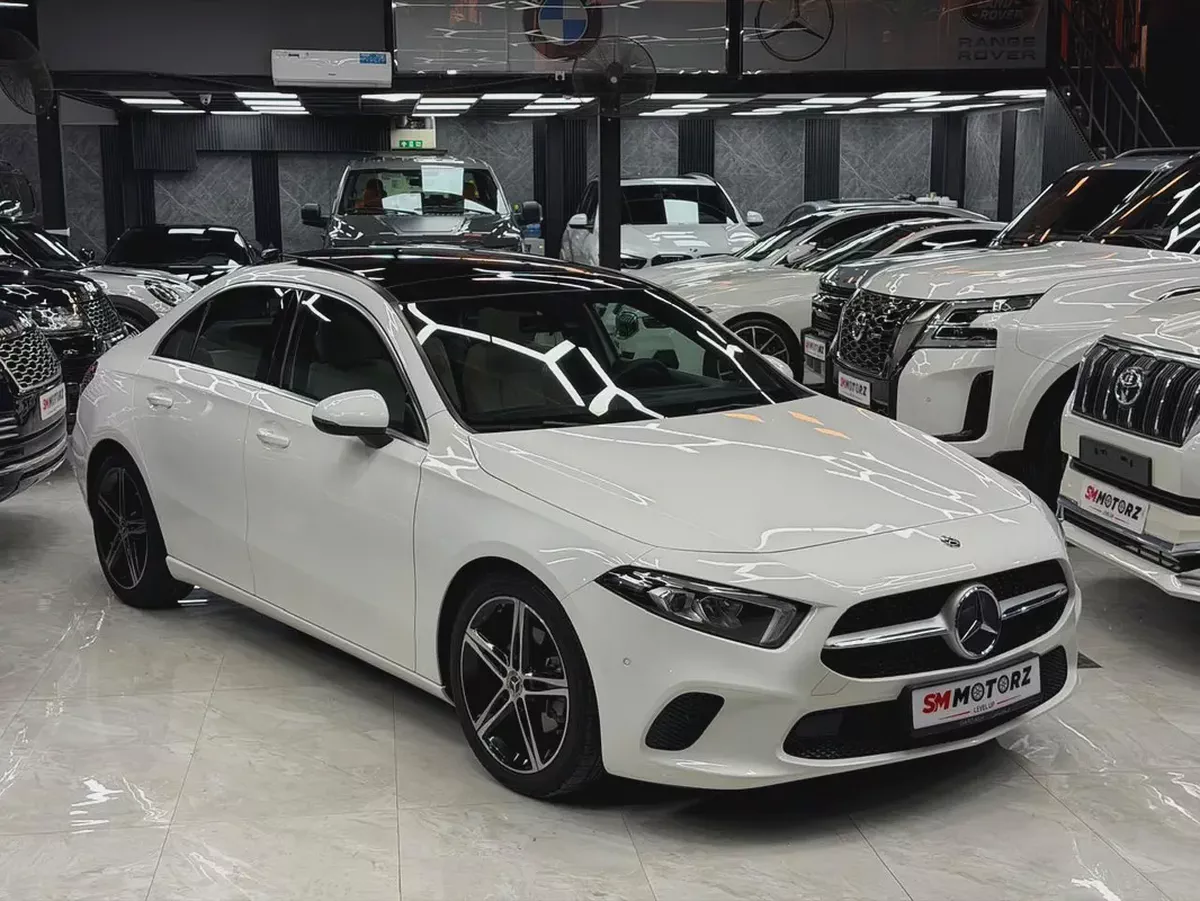 1 Owner | Original Paint | Full Service History | GCC Specs-1-1