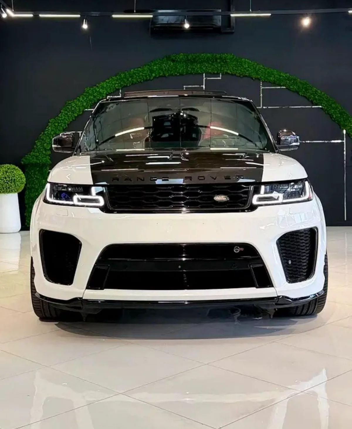 Land Rover Range Rover Sport SVR Carbon Edition 5.0L