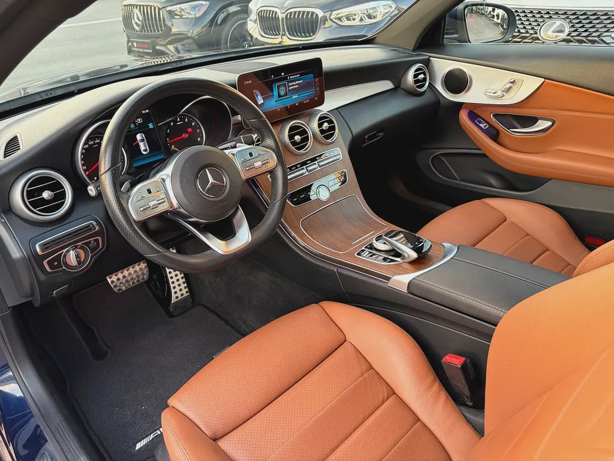 2019. C200. Low mileage. Gcc spec.-10-10