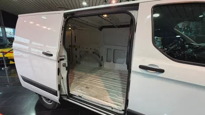 Ford Transit Van 2022 - GCC Specs - Excellent Condition-6