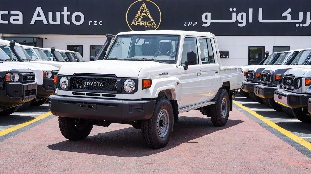 Toyota Land Cruiser Pickup 70 LC 79 DC TOYOTA LC 79 DC 2.8 DIESEL MT 2026-2-0