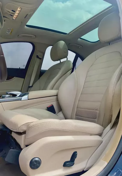 2015 MERCEDES C200 || GCC ||  ACCIDENT FREE || FULL OPTION || EXCELLENT CONDITION|| ORIGINAL PAINT-13