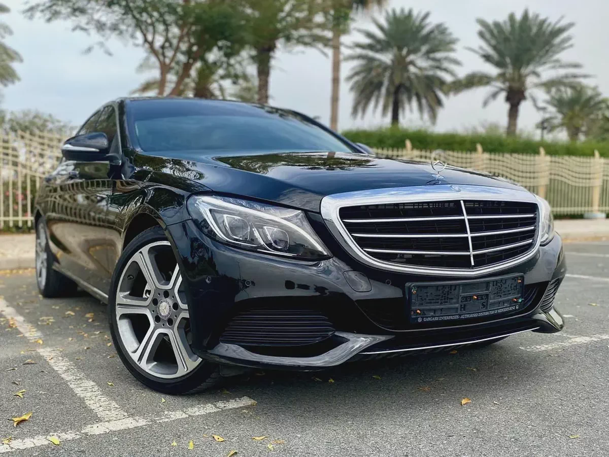 2015 MERCEDES C200 || GCC ||  ACCIDENT FREE || FULL OPTION || EXCELLENT CONDITION|| ORIGINAL PAINT-1-1