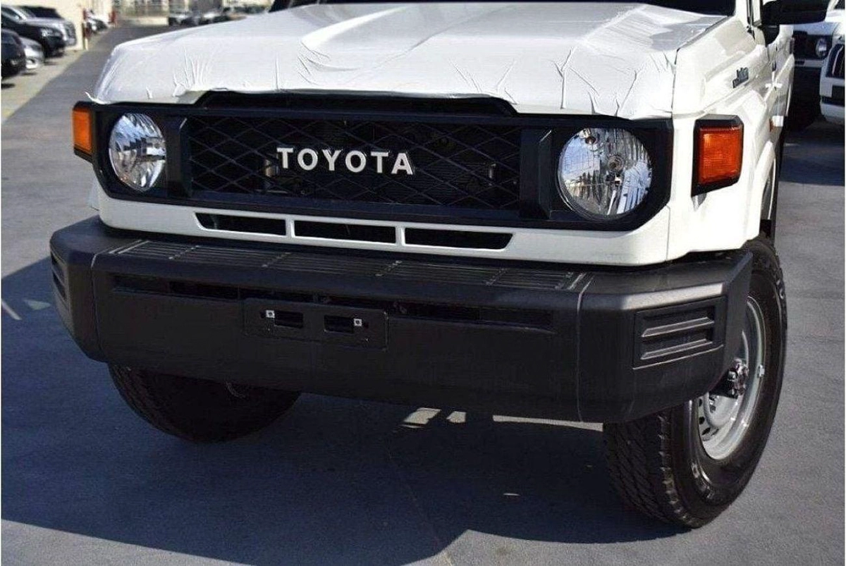 Toyota Land Cruiser 70 Toyota Land Cruiser Hard top LC78 4.2L Diesel V6 3doors 2024-4-4
