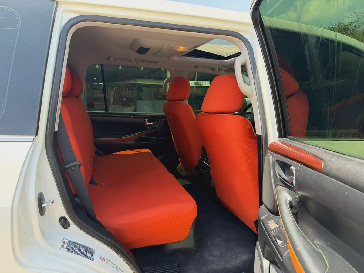 Lexus LX 570 Sport 2011 - GCC Specs - Excellent Condition-9-9