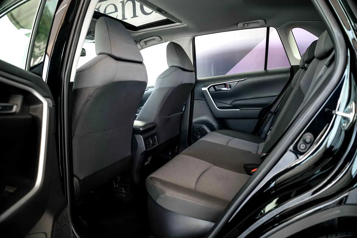 AED 1802 Monthly l Toyota Rav4 Hybrid 2.5L l GCC l Zero Down Payment l 1 Year Warranty-2-2