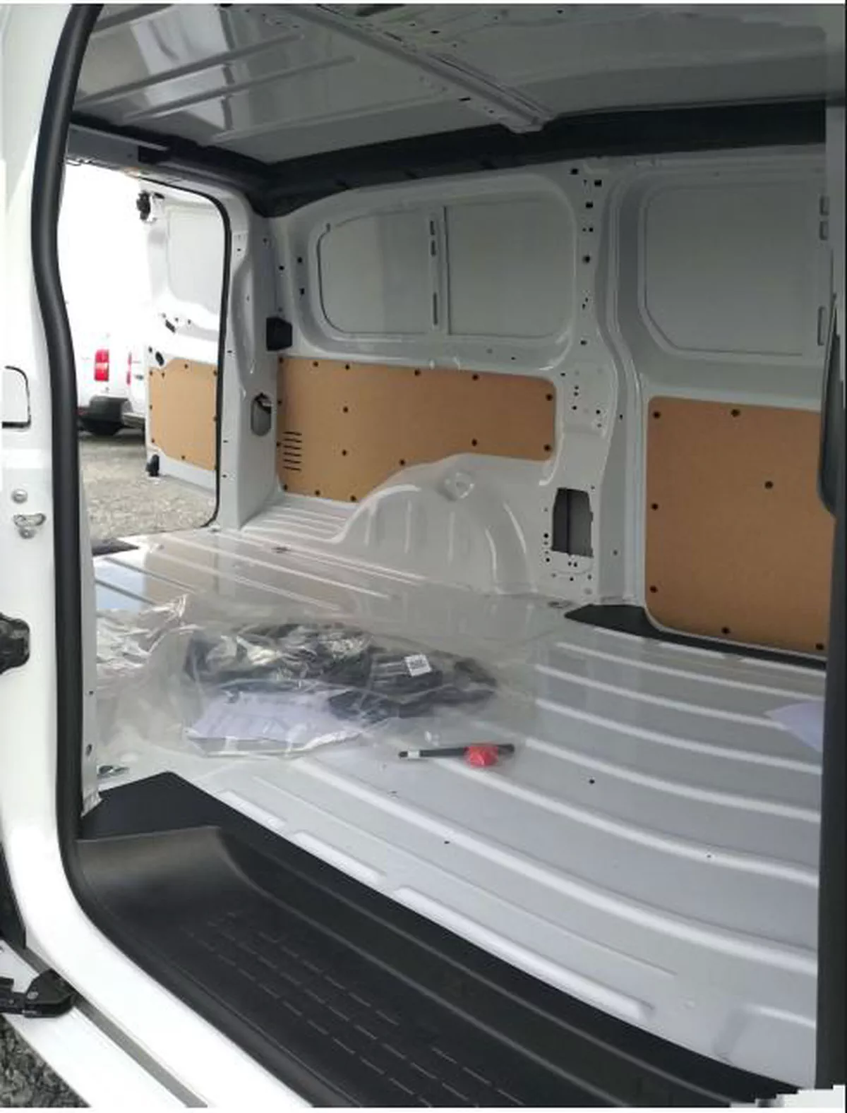Citroën Jumpy Cargo Van 2026 – 2.0L Turbo Diesel-8-8